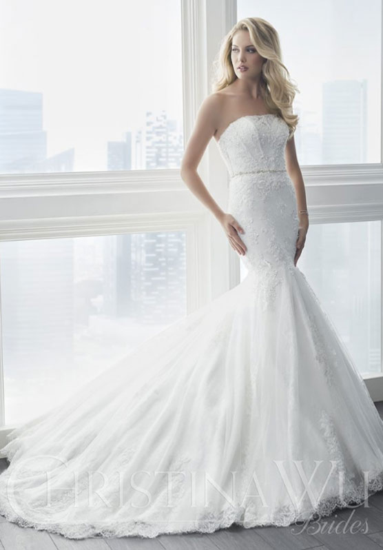 Tips when looking for your wedding gown